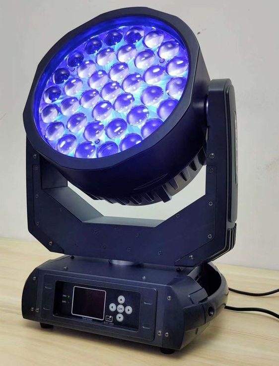 LED染色摇头灯